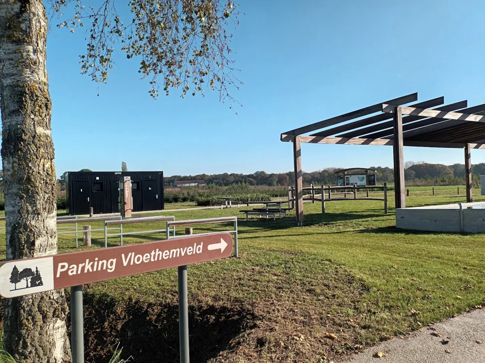 https://www.jabbeke.be/detail/33072/nieuwe-parking-aan-onthaalpoort-vloethemveld Onthaalpoort Jabbeke